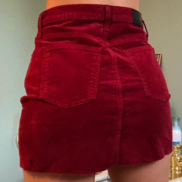 Corduroy red skirt - Picture 5 of 5